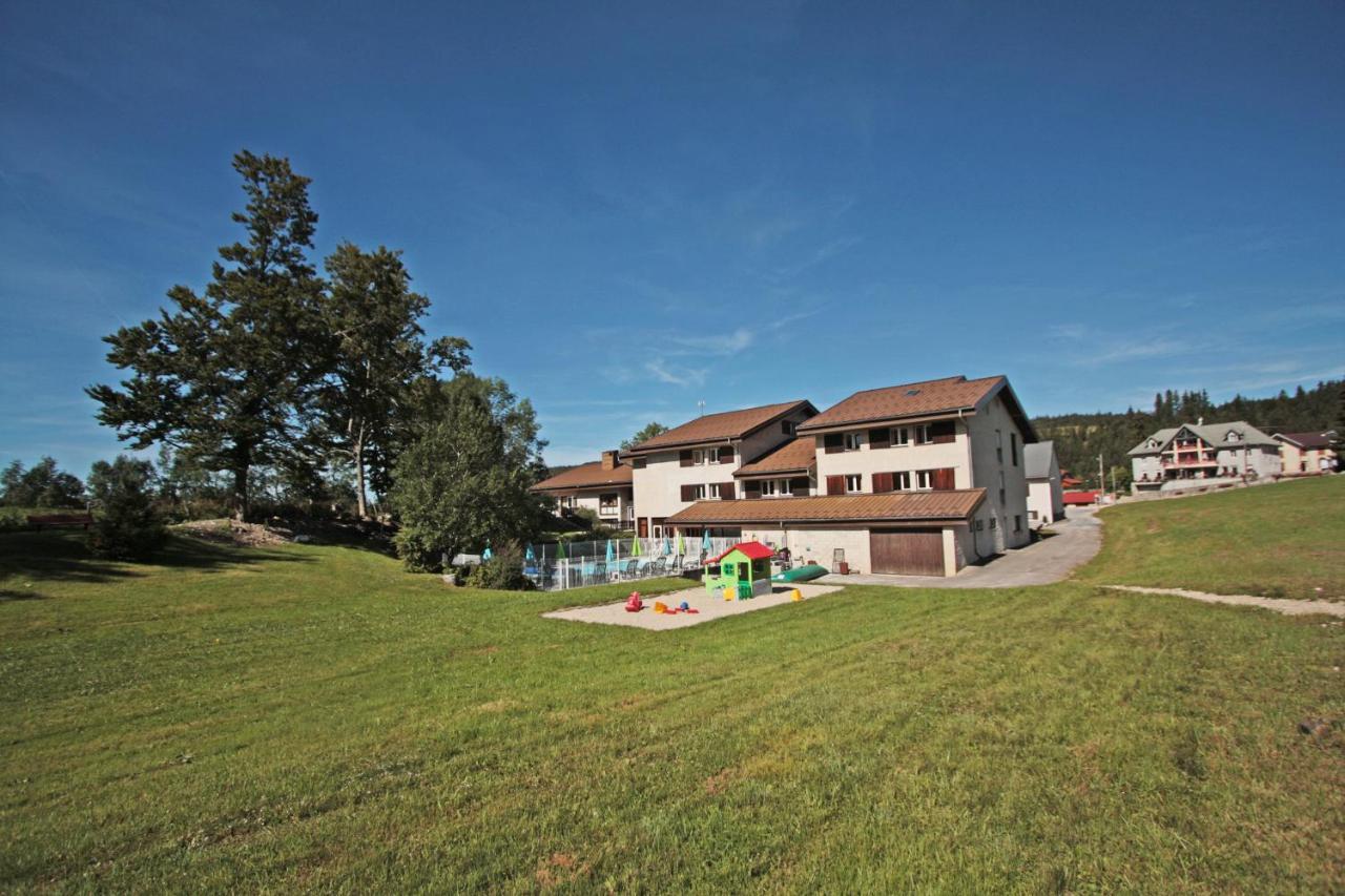 Village De Vacances Les Chevreuils Bellefontaine  외부 사진